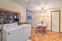 Peaceful Wooded Retreat at Lake Wallenpaupack! - Swimmingpools