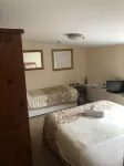 Sir Alfred Munnings Hotel - 2-Star