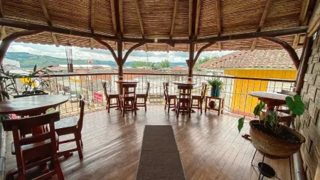 Hotel Zulevar Отели в г. Гуадалахара де Буга