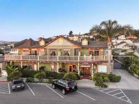 Cayucos Sunset Inn Отели в г. Каюкос