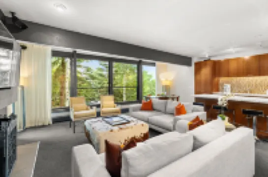 Heated Pool and Stunning Views - Stylish Retreat