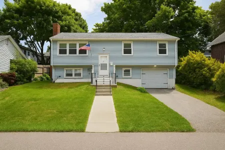 RIVERVIEW VILLA AT OCEAN BEACH: 5 QUEEN BEDS