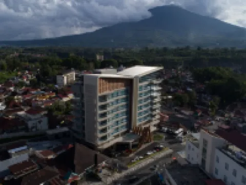 ホテル サンティカ ブキティンギ ブキティンギのホテル