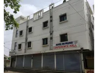 Jai Palace Hotel فنادق في Wardha