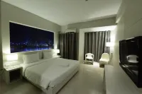 Trendy Hotel - balcony