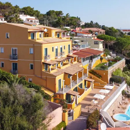 Lu' Hotel Maladroxia