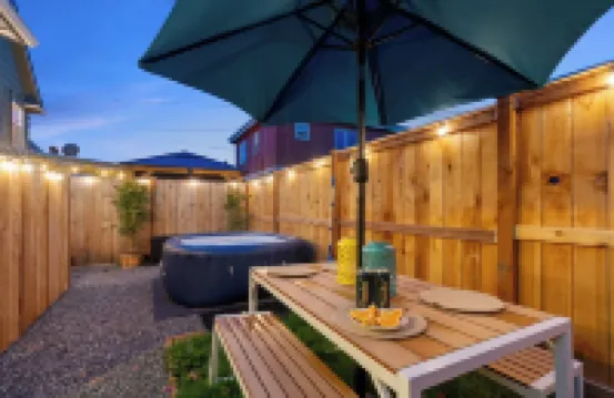Vibrant Parkside Retreat -Newly Renovated, Hot Tub & Walkable to Downtown!