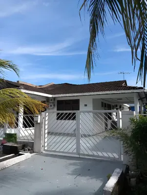 Natol Homestay - Venice (Samajaya Tabuan Tranquility Township) Hotels in Kuching