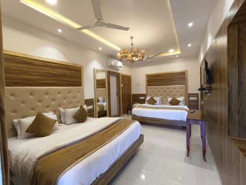 Hotel Golden Veena