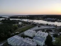 3/3 Condo across from the River! Close to beaches! Hotels in Carrabelle