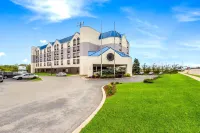 Norwood Inn & Suites Milwaukee