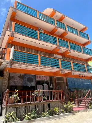 Enjoy Hotel โรงแรมใน