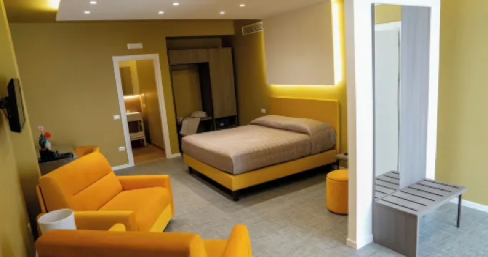 Opera Hotel - 2 estrellas