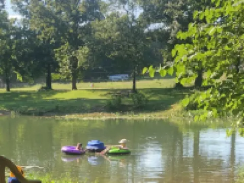 NEW LISTING:Spring River:Creek Cabin, Private Footage on South Fork Spring River Hoteles en Condado de Sharp