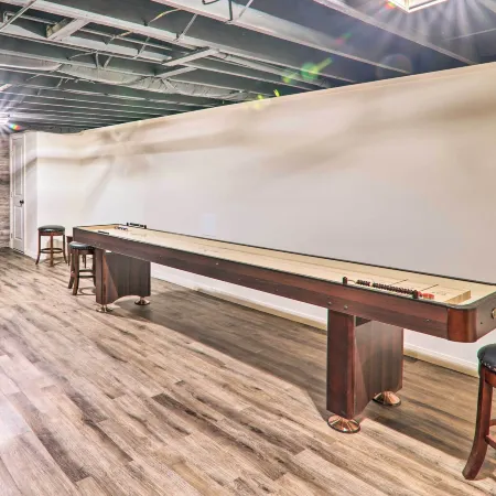 Sunroom, Fire Pit + Sauna: Lake Locust Village Gem