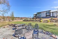 Tiny Home Retreat w/ Fire Pit ~ 3 Mi to Lake! - 3-Star