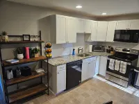 Charming 1-bedroom apartment in cool Garner, minutes from Raleigh