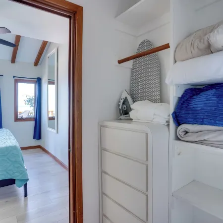Bright Catalina Island Condo w/ Ocean Views!