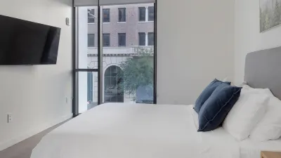 Landing Apartments near Tucson Convention Center Hotel a Tucson City Center