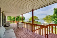 Watts Bar Lake Retreat Private Dock, Boat Ramp & Stunning Views!