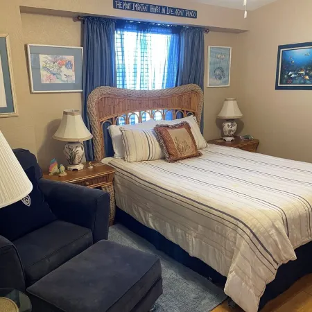 Big Pine Key Waterfront Home: Boating, Sunrises, Sunsets; Relax in Paradise!