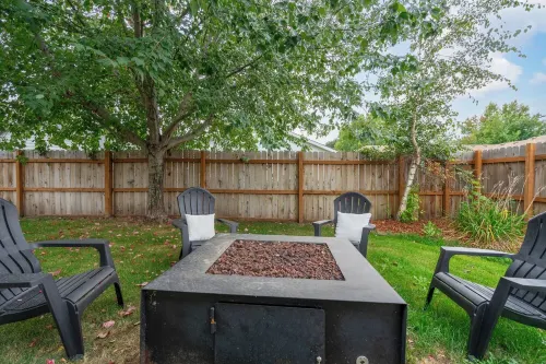 Central Hayden Retreat • Fireplace, Fast WiFi, Fire Pit, Garage Park, DreamCloud Hotel a Hayden