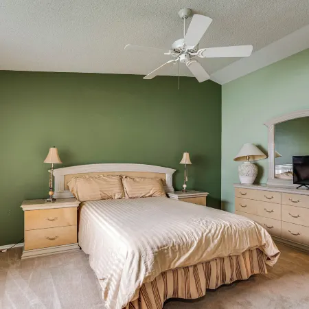 Pet Friendly! Relaxing Retreat in the Villages