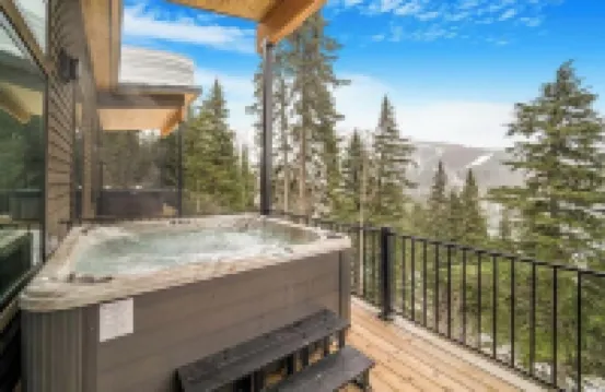 Ibex Lodge South: Luxury on Schweitzer