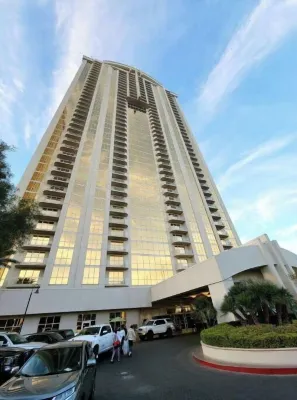 Amazing The Signature at MGM condo, with beautiful Strip view. No resort fees!