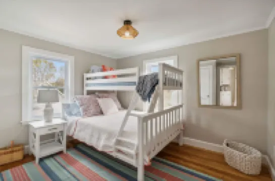 The Coastal Nest Stay for 5! Hotel a 