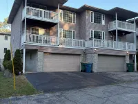Cozy 3-bedroom 3 bathroom condo with AC, WiFi in charming Miller Beach 게리 호텔