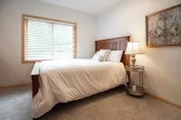 Luxury Living - Spacious & Deluxe Home