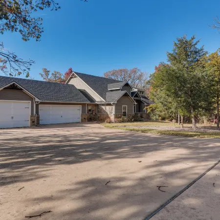 Pottsboro Group Getaway Close to Lake Texoma!