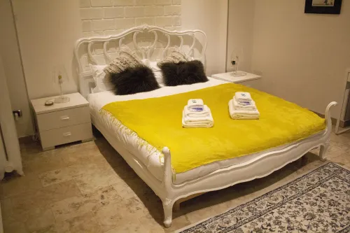 BB NAVIGLI - Bed and Breakfasts