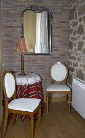 APARTMENT IN A 16TH CENTURY MANOR HOUSE IN LABASTIDA