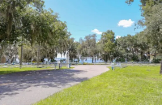 Charming Villa near Disney, pool, 4 beds, sleeps 5