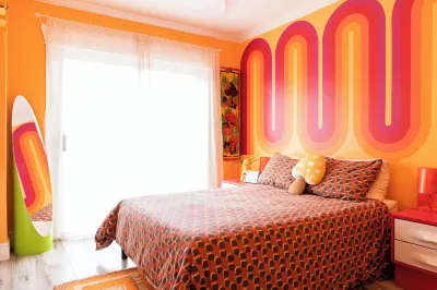 Colorful & Funky Getaway – A Vintage Dream Come True Hotel dekat Fifty Point Conservation Area