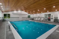Country Inn & Suites by Radisson, Harrisburg Northeast - Hershey - Pools