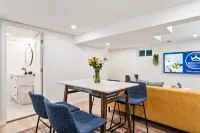 Swanky 1BDR, SpaShower, SuperClean, Fully Stocked,By WestEnds in St. Louis Park!