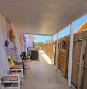 PARADISE on Driftwood, in Sunny Venice Florida 1-BR/ 1-BTH Suite/Ktchn. POOLSIDE