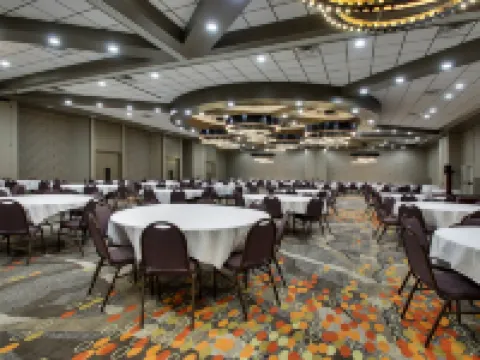 DoubleTree by Hilton Mt. Vernon Hotels in Mount Vernon