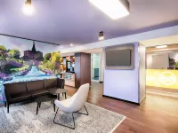 B&B HOTEL Kassel-Süd Hotels near New Gallery