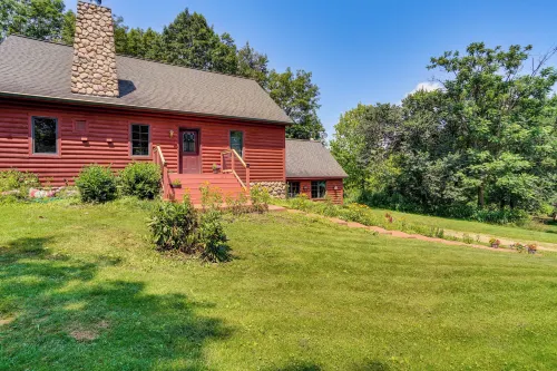 Secluded Ellsworth Apartment - Hiking Nearby! - 3-Star