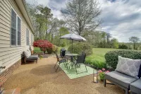 Pet-Friendly Cottage with Game Room and Fire Pit!