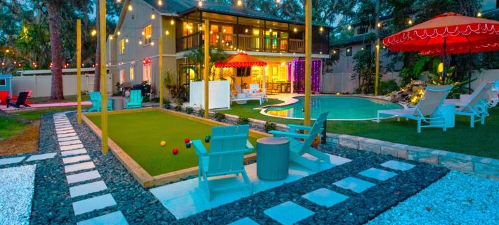 Sara Bay Base Camp: Private Tropical Oasis, Pool, Golf, Bocce, Firepit, PETS Hotels in Whitfield
