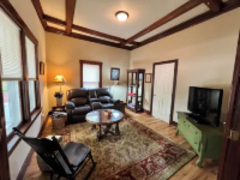 Glenrock Cottage -  charming 4-bedroom house in Glenrock WY Hotels in Converse County