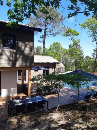 Pleasant Villa Domaine du Golf Heated swimming pool Отели в г. Бискарросс