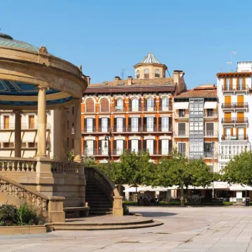 limehome Pamplona Hilarión Eslava Hotels near Pamplona railway station