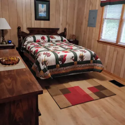"Holland Hills" offers a clean, quiet, comfortable stay. Paved access. Nice area - 2-Star