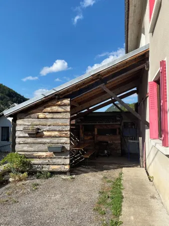 Gîte de Montagne Dans le Vercors : Crèmouille Animaux de Compagnie Acceptés Отели в г. Сент-Аньян-ан-Веркор